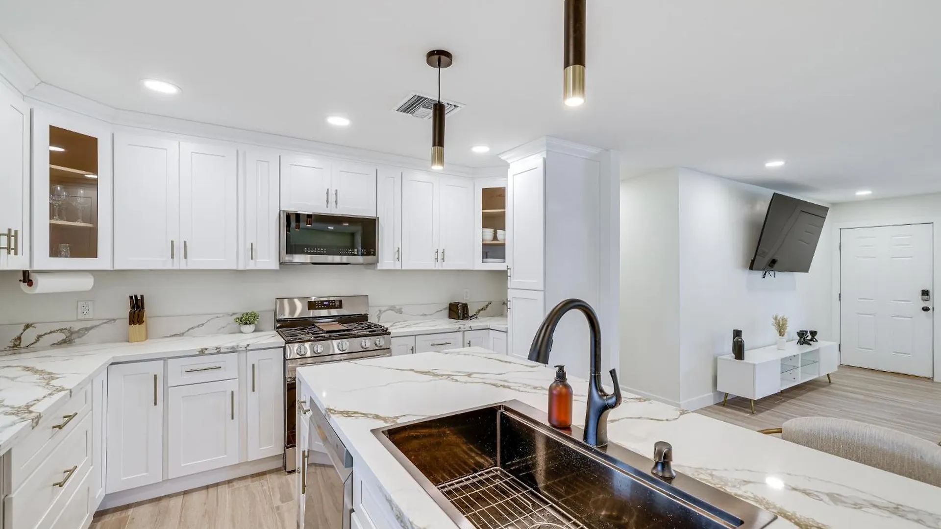 Scottsdale Rental With Game Room About 3 Mi To Old Town!